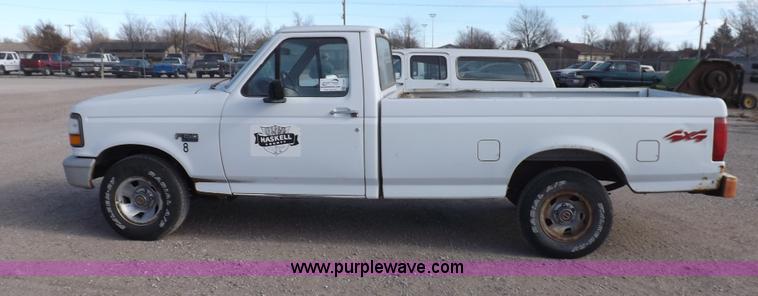 image for item F6355 1994 Ford F150 XL pickup truck