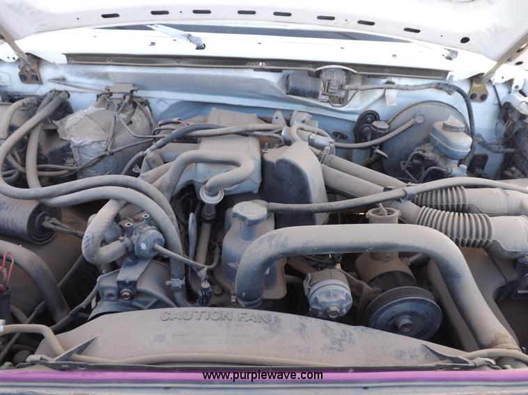 image for item F6355 1994 Ford F150 XL pickup truck
