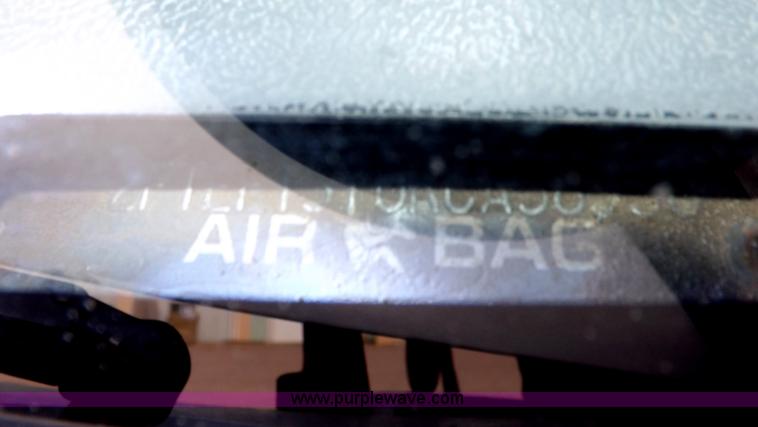 image for item F6355 1994 Ford F150 XL pickup truck