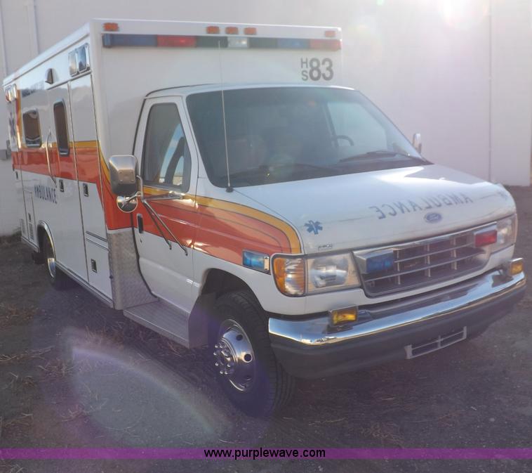 image for item F6358 1996 Ford Econoline E350 ambulance