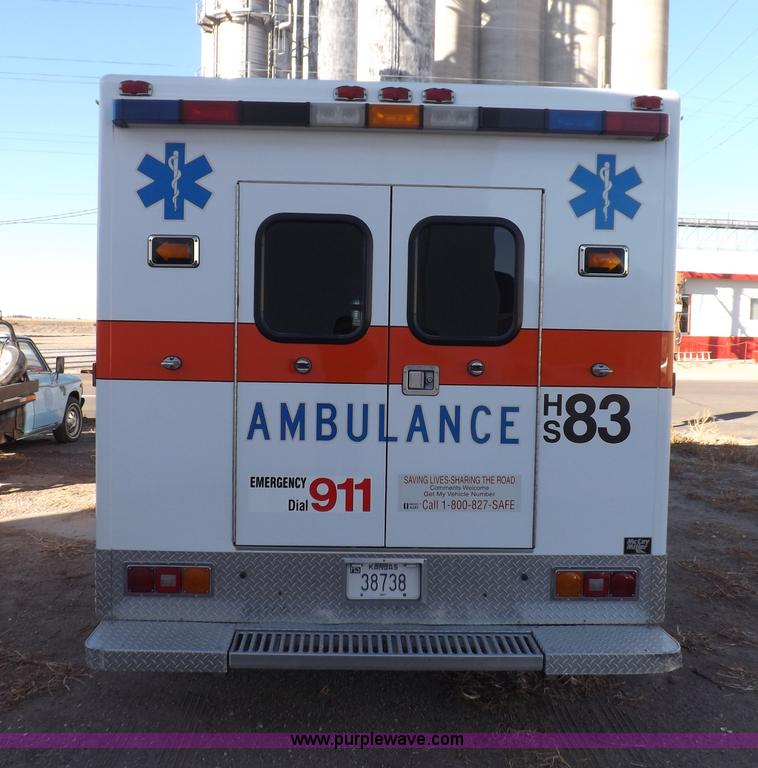 image for item F6358 1996 Ford Econoline E350 ambulance