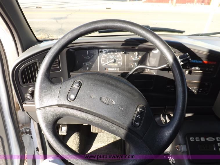 image for item F6358 1996 Ford Econoline E350 ambulance