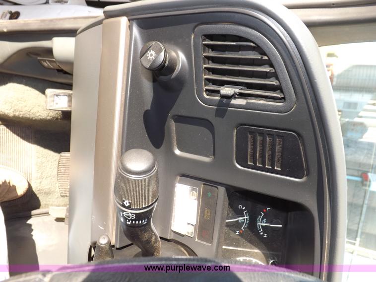 image for item F6358 1996 Ford Econoline E350 ambulance