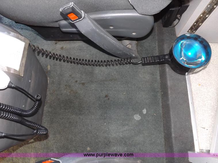 image for item F6358 1996 Ford Econoline E350 ambulance