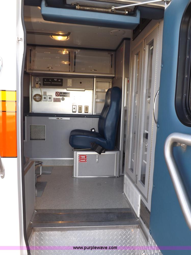 image for item F6358 1996 Ford Econoline E350 ambulance