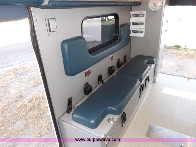 image for item F6358 1996 Ford Econoline E350 ambulance