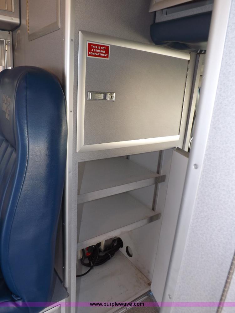 image for item F6358 1996 Ford Econoline E350 ambulance