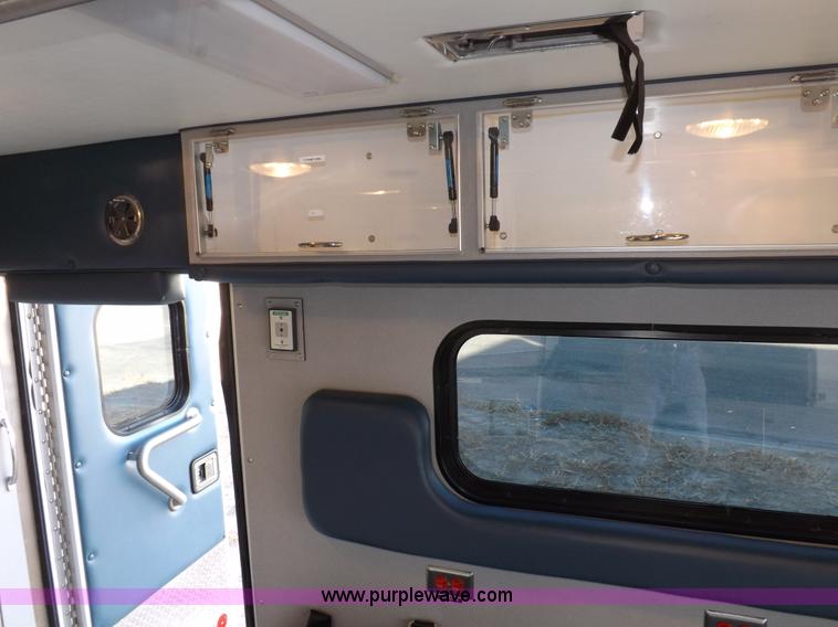 image for item F6358 1996 Ford Econoline E350 ambulance