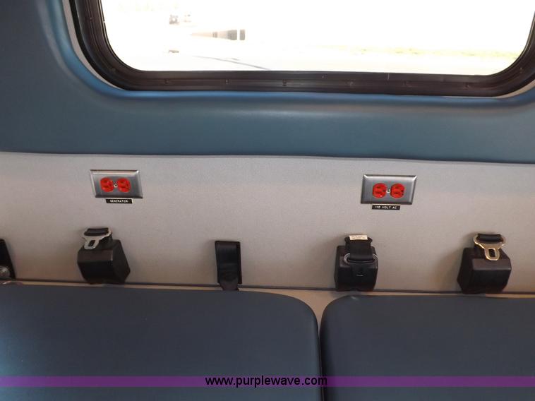 image for item F6358 1996 Ford Econoline E350 ambulance