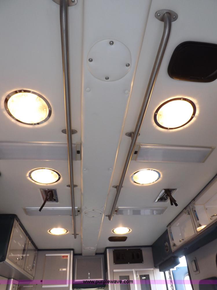 image for item F6358 1996 Ford Econoline E350 ambulance