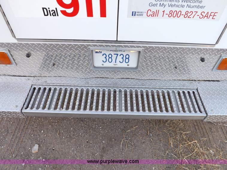 image for item F6358 1996 Ford Econoline E350 ambulance