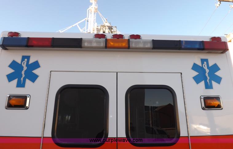 image for item F6358 1996 Ford Econoline E350 ambulance
