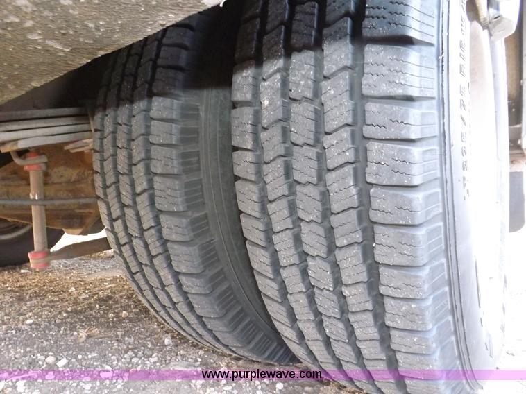 image for item F6358 1996 Ford Econoline E350 ambulance