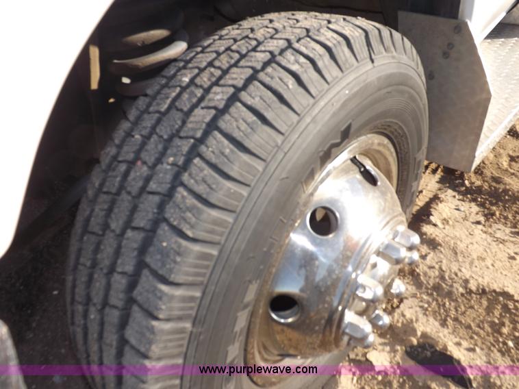 image for item F6358 1996 Ford Econoline E350 ambulance