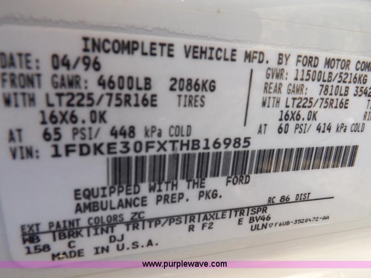 image for item F6358 1996 Ford Econoline E350 ambulance