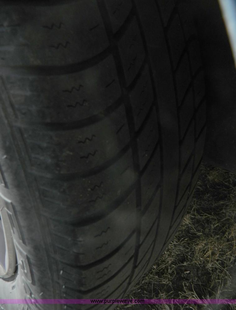 image for item G7601 2005 Ford Taurus SE