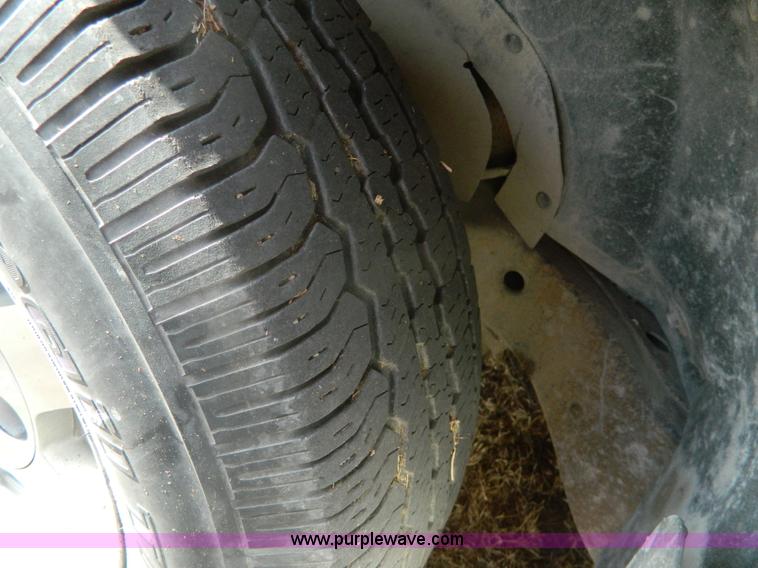 image for item G7602 1994 Chevrolet Suburban C1500 SUV