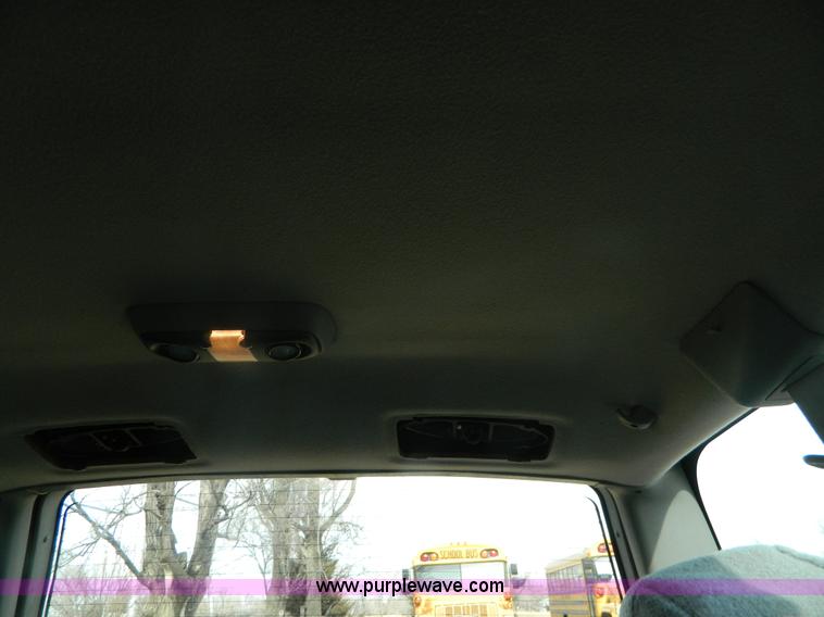 image for item G7602 1994 Chevrolet Suburban C1500 SUV