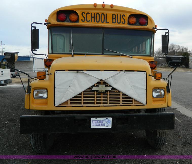 image for item G7657 1993 GMC Blue Bird 42 passenger school bus