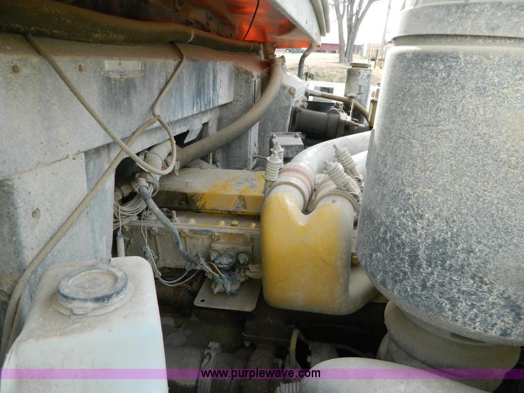 image for item G7657 1993 GMC Blue Bird 42 passenger school bus