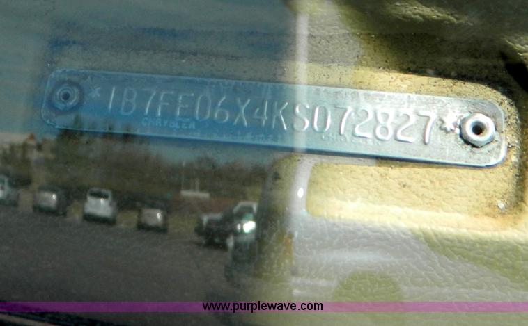 image for item G7658 1989 Dodge D100 pickup truck