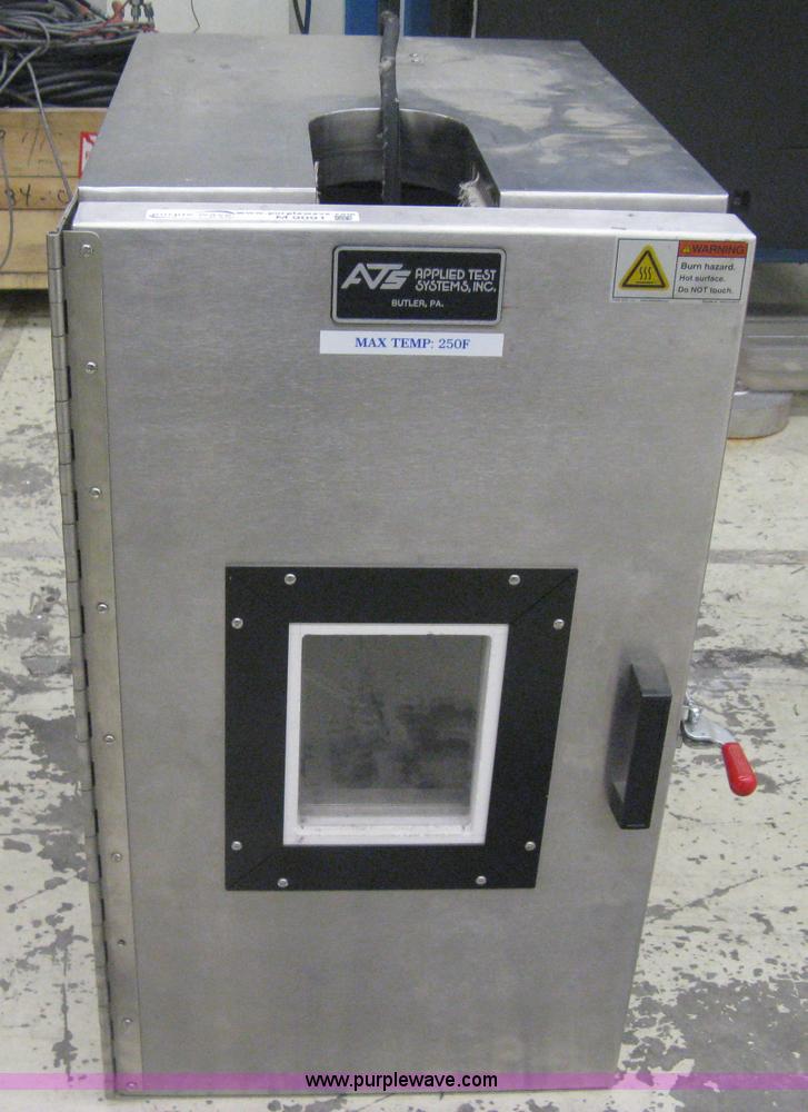 image for item M9091 (2) Environmental test chambers