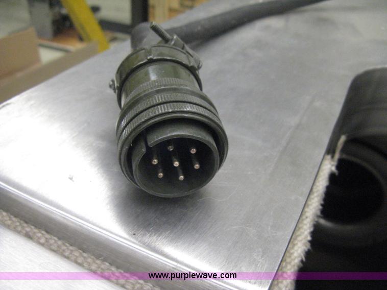 image for item M9091 (2) Environmental test chambers