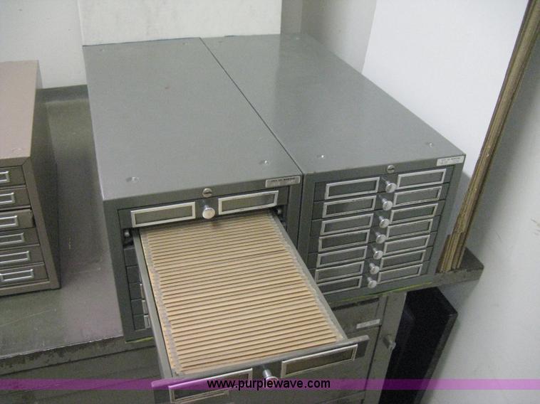 image for item M9153 Assorted office supplies