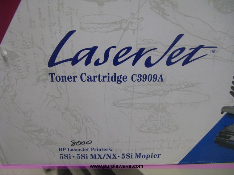 image for item M9153 Assorted office supplies