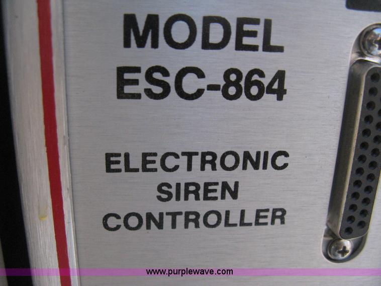 image for item M9157 (15) 1994 Whelen WPS2800 Series emergency siren control boxes