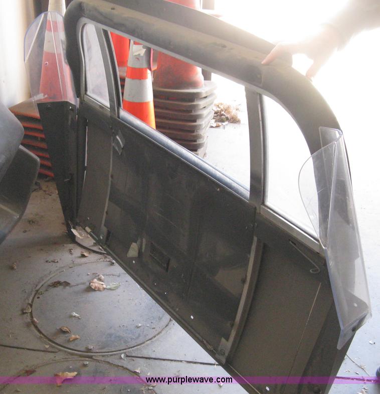 image for item M9160 Setina Body Guard patrol car partition