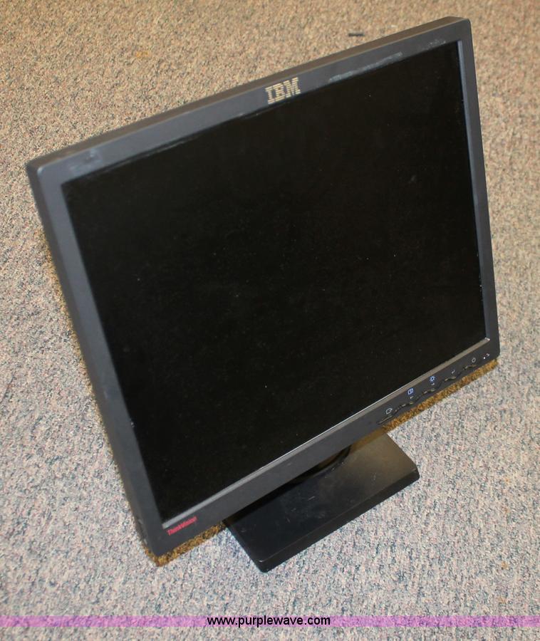 image for item O9419 (50) Lenovo/IBM 17" flat screen monitors