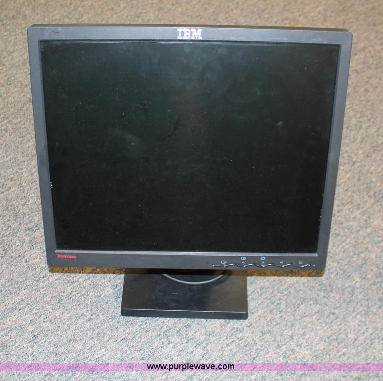 image for item O9420 (50) Lenovo/IBM 17" flat screen monitors