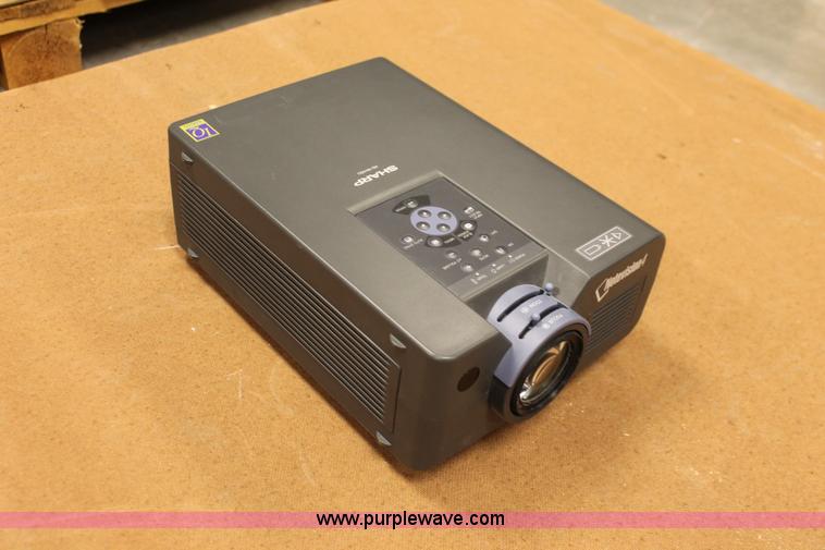 image for item O9488 Sharp XG-NV4SU Notevision 4 LCD projector