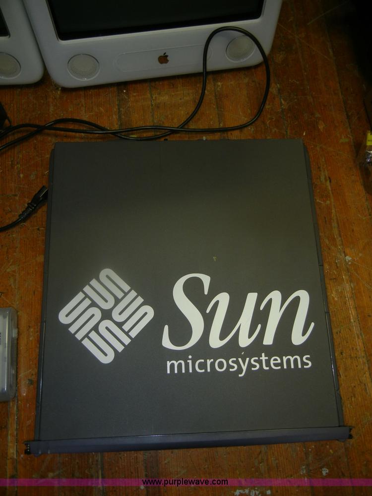 image for item T9675 Sun Micro Systems Sunfire V100 rack
