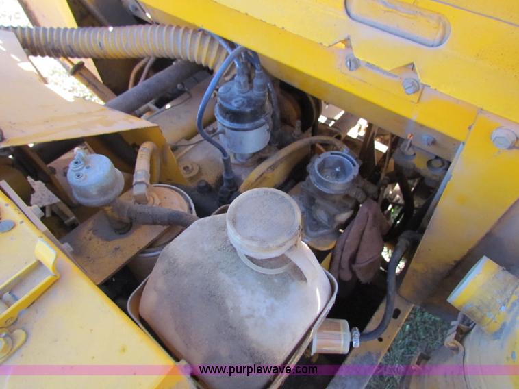 image for item V9416 Hustler 295 ZTR lawn mower