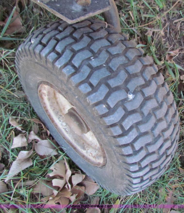 image for item V9417 Hustler 261 ZTR lawn mower