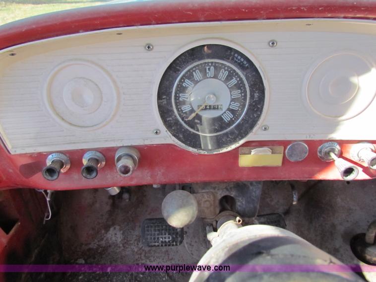 image for item V9418 1962 Ford F350 dump truck