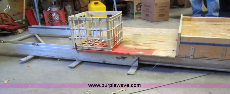 image for item V9427 Weather guard Bed Rat 3400 aluminum pull out truck bed shelf