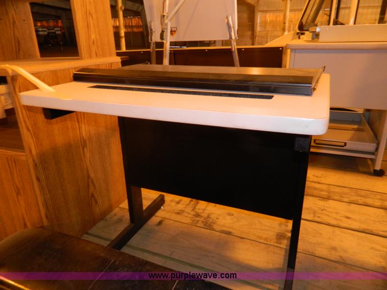 image for item Y9180 Pressed wood computer desk