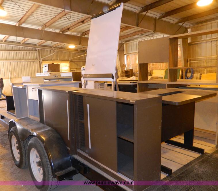 image for item Y9183 Assorted office furniture