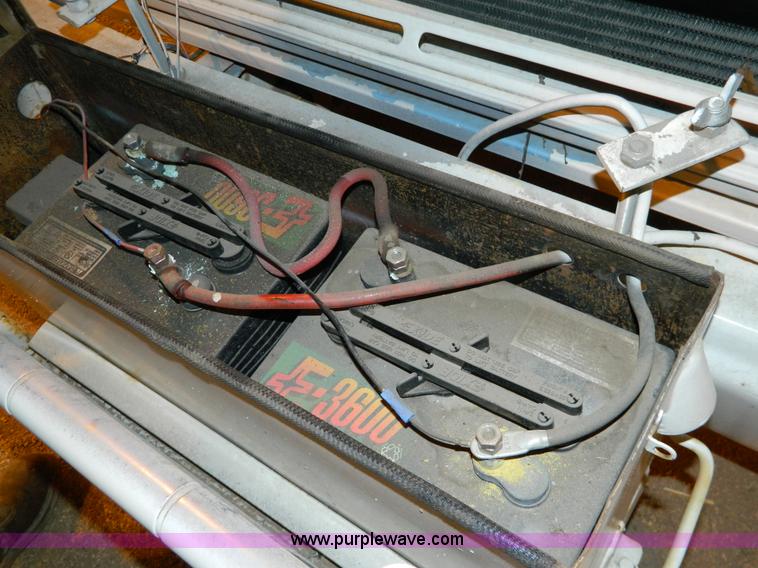 image for item Y9184 1972 Chevrolet step van