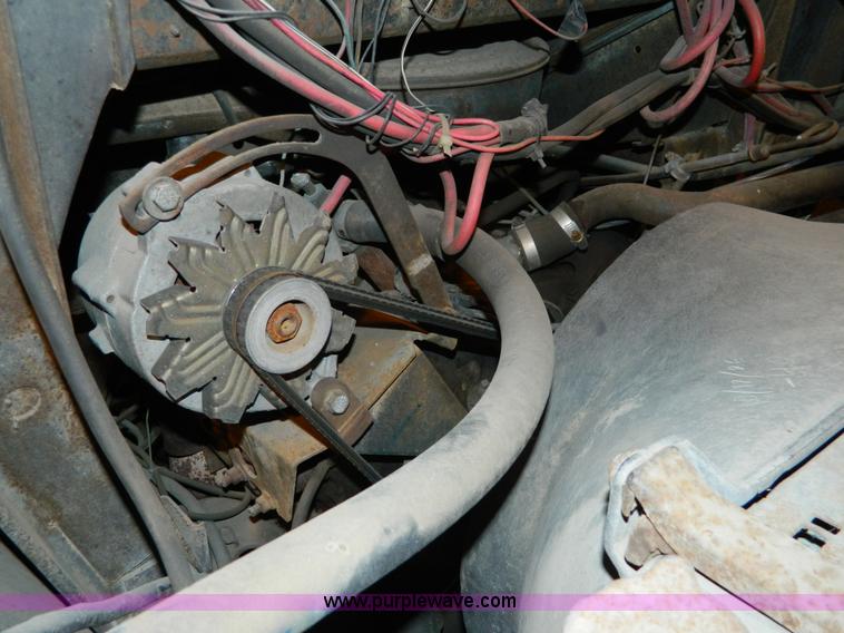 image for item Y9184 1972 Chevrolet step van