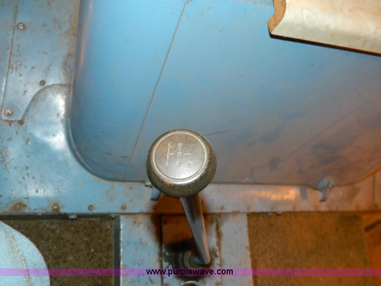 image for item Y9184 1972 Chevrolet step van