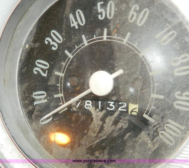 image for item Y9184 1972 Chevrolet step van