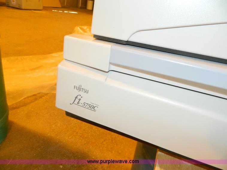 image for item Y9190 Assorted office supplies