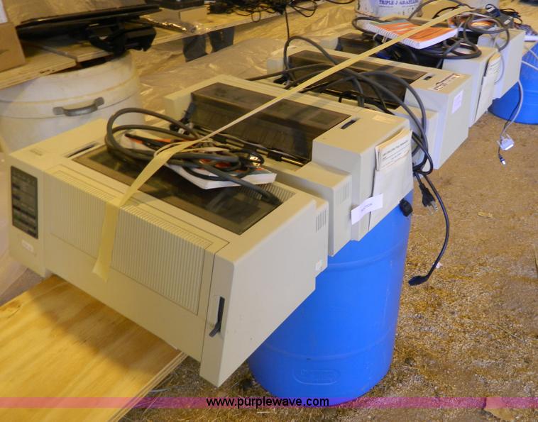 image for item Y9192 Assorted office supplies