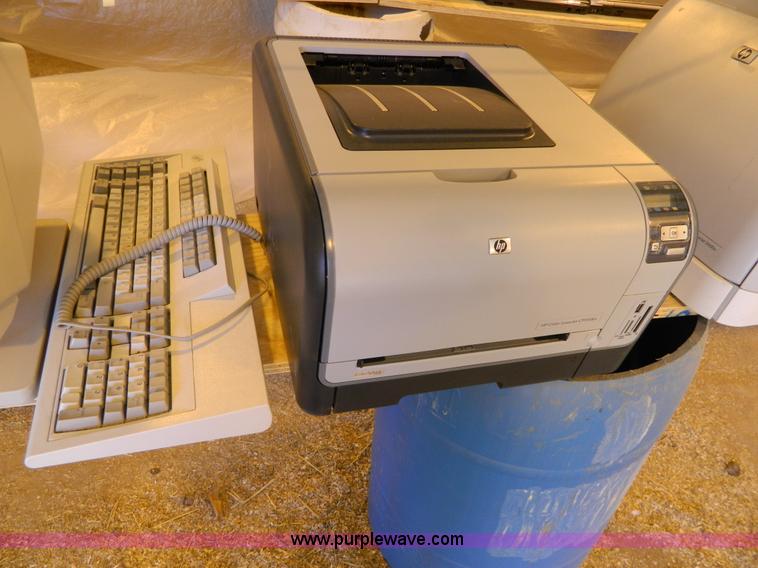 image for item Y9193 Assorted electronics