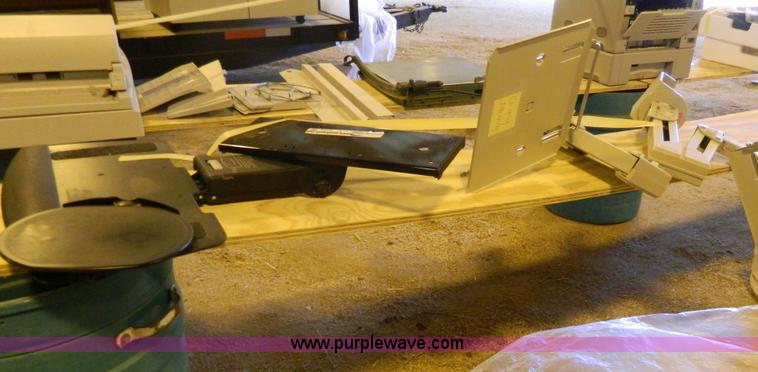 image for item Y9194 (3) computer/projection adjustable mounts