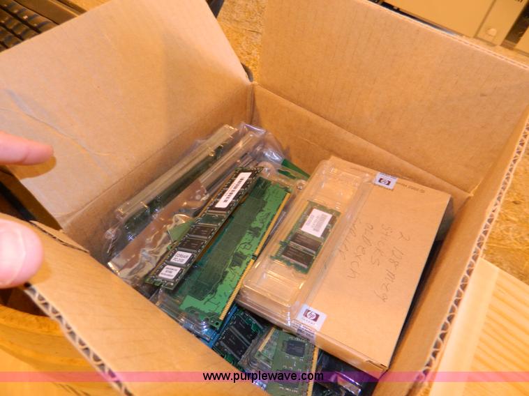 image for item Y9195 Assorted computer supplies